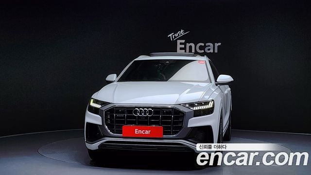 Audi Q8 2020 — photo 3