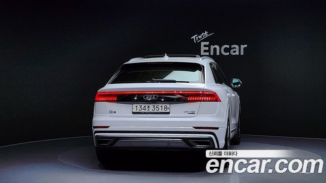 Audi Q8 2020 — photo 4
