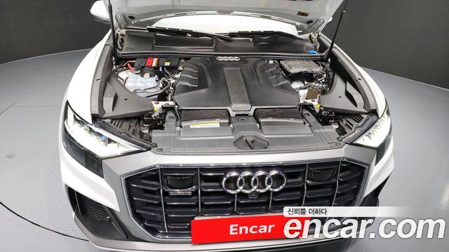 Audi Q8 2020 — photo 6
