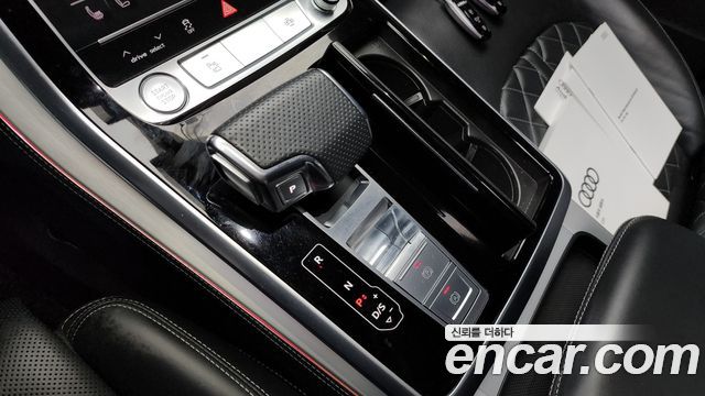 Audi Q8 2020 — photo 9