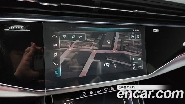 Audi Q8 2020 — photo 14