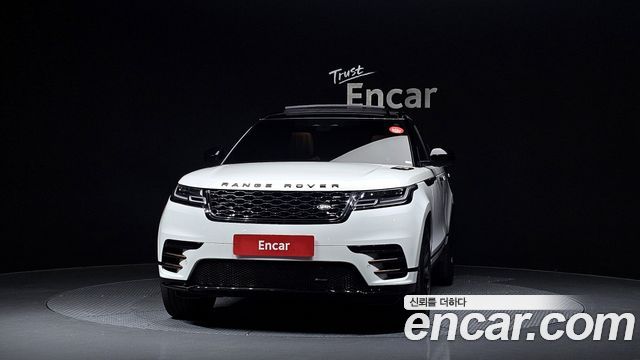 Land Rover Range Rover Velar 2023 — photo 3