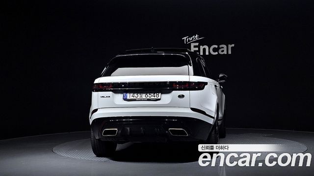 Land Rover Range Rover Velar 2023 — photo 4