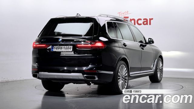 BMW X7 2022 — photo 2