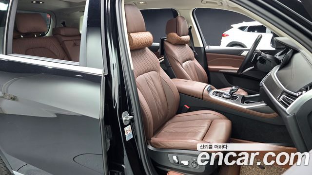 BMW X7 2022 — photo 10
