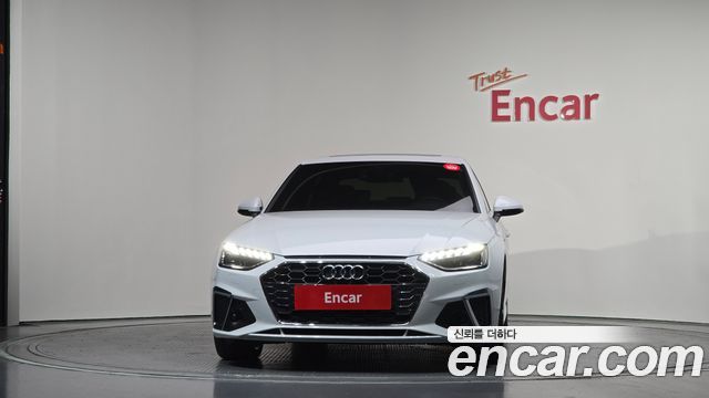 Audi A4 2021 — photo 3
