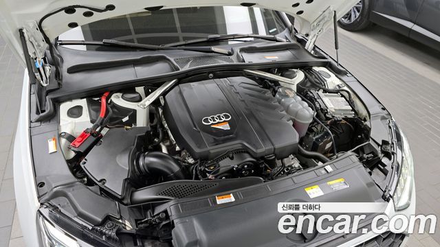 Audi A4 2021 — photo 6