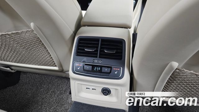 Audi A4 2021 — photo 19