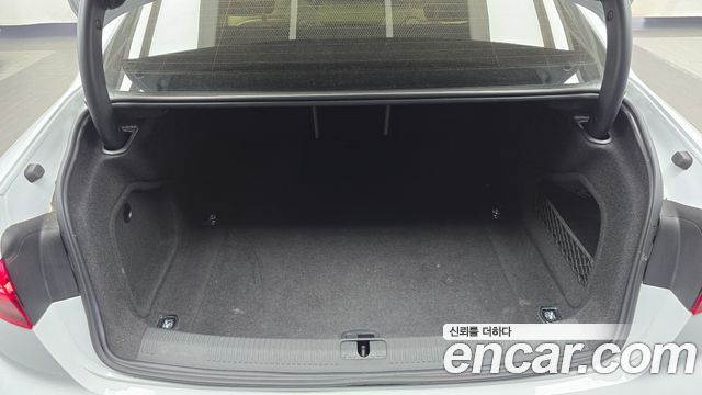 Audi A4 2021 — photo 20