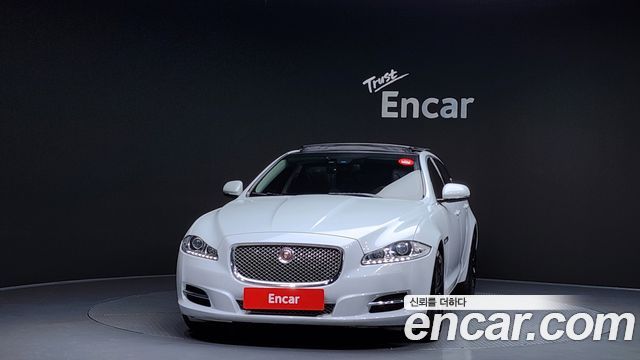Jaguar XJ 2015 — photo 3