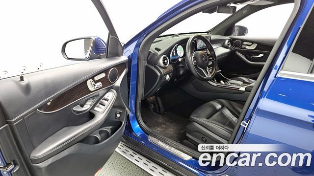 Mercedes-Benz GLC-Class 2020 — photo 10
