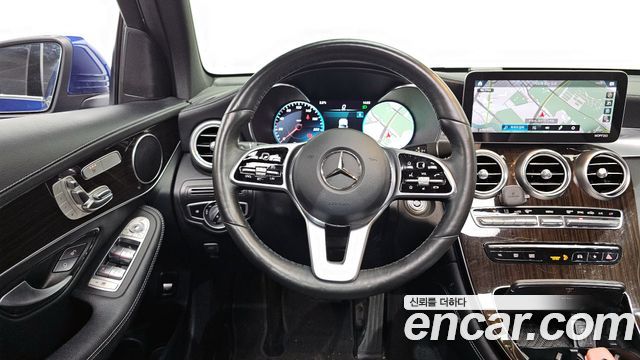 Mercedes-Benz GLC-Class 2020 — photo 13