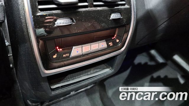 BMW X6 2023 — photo 17