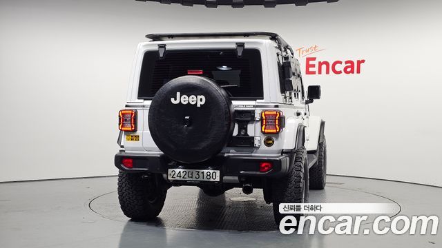 Jeep Wrangler 2021 — photo 4