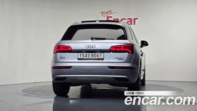Audi Q5 2020 — photo 4