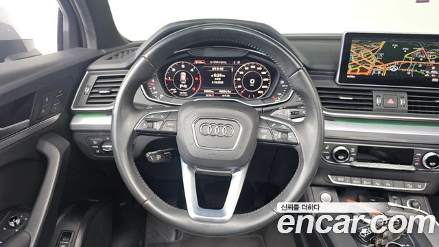 Audi Q5 2020 — photo 13