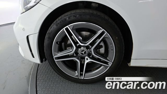 Mercedes-Benz C-Class 2021 — photo 5