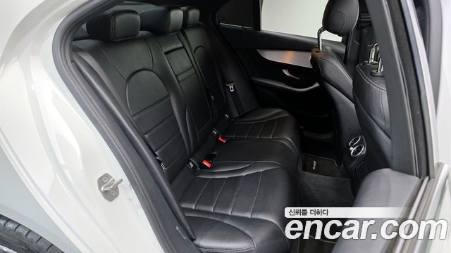 Mercedes-Benz C-Class 2021 — photo 12