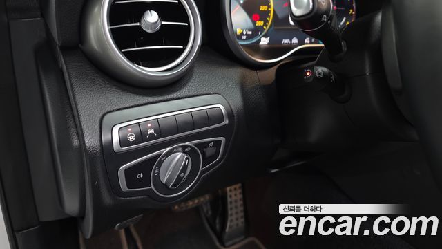 Mercedes-Benz C-Class 2021 — photo 17