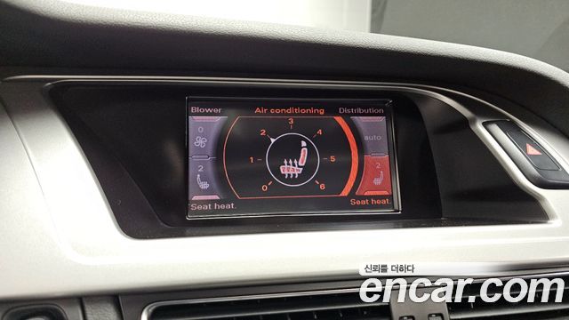 Audi A4 2010 — photo 14
