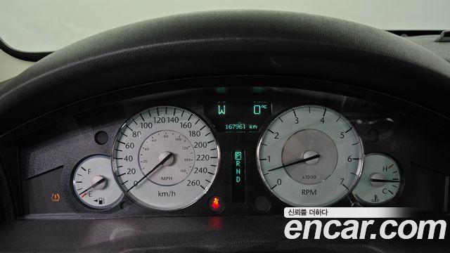 Chrysler 300C 2010 — photo 8