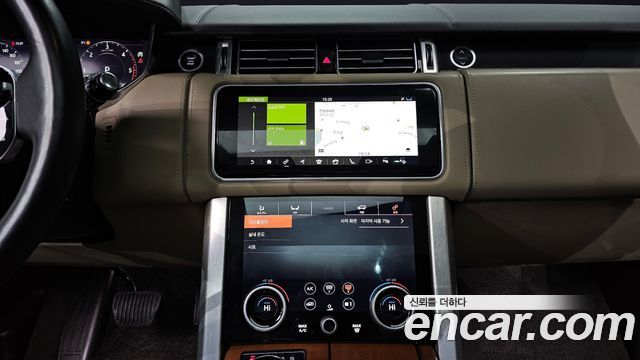 Land Rover Range Rover 2019 — photo 14