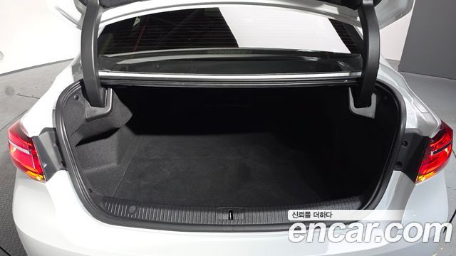 Renault Korea SM6 2022 — photo 20