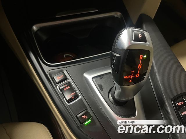 BMW 3-Series 2015 — photo 11