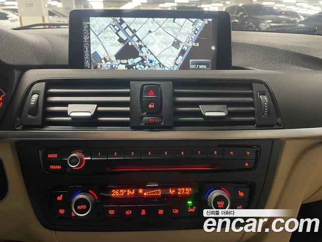 BMW 3-Series 2015 — photo 12