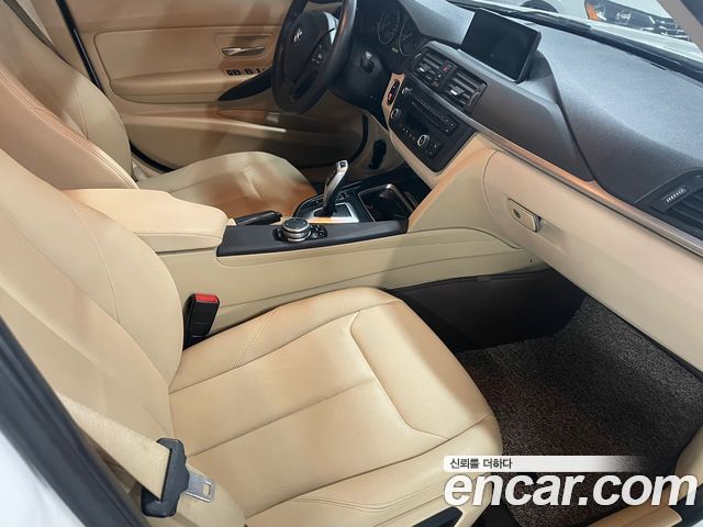 BMW 3-Series 2015 — photo 18