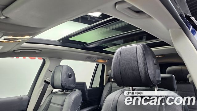 Mercedes-Benz GLS-Class 2020 — photo 19