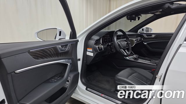 Audi A6 2021 — photo 10