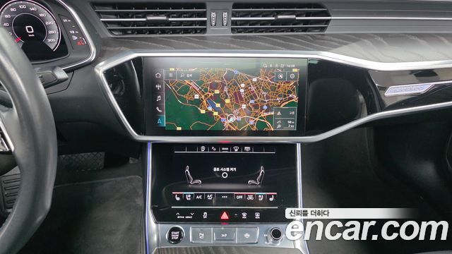 Audi A6 2021 — photo 14