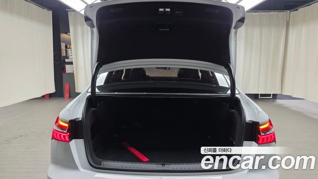 Audi A6 2021 — photo 20