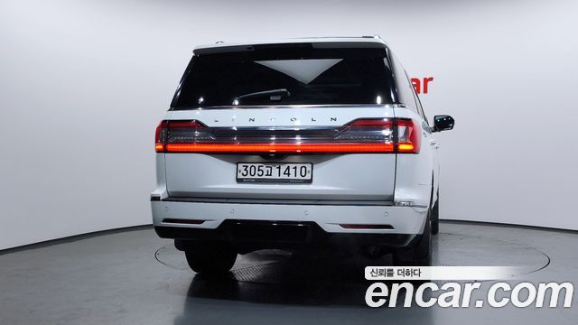 Lincoln Navigator 2020 — photo 4
