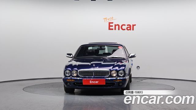 Jaguar Daimler 2002 — photo 3