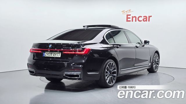 BMW 7-Series 2020 — photo 2
