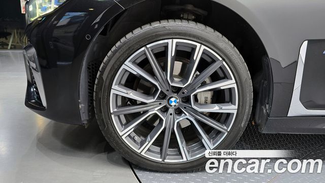 BMW 7-Series 2020 — photo 5