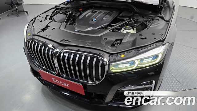 BMW 7-Series 2020 — photo 6