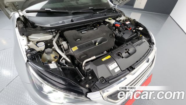 Peugeot 308 2015 — photo 6