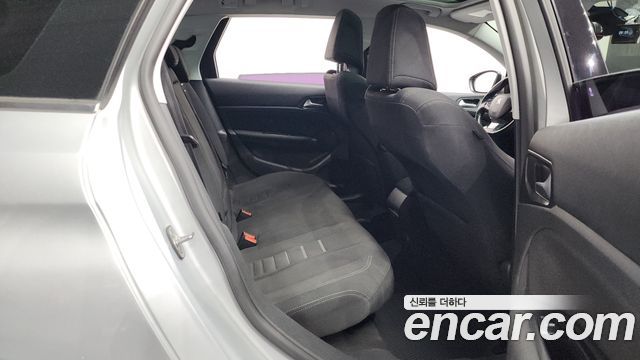 Peugeot 308 2015 — photo 12