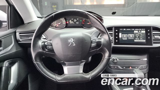 Peugeot 308 2015 — photo 13