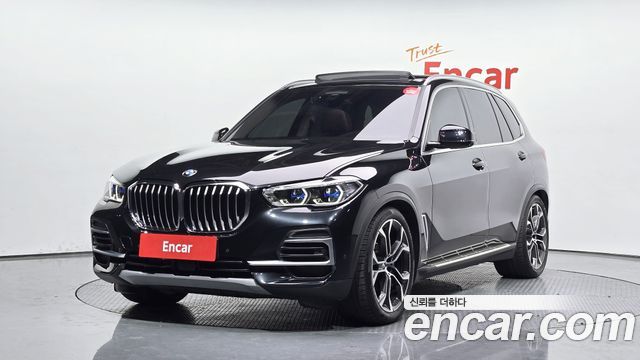 BMW X5 2022 — photo 1