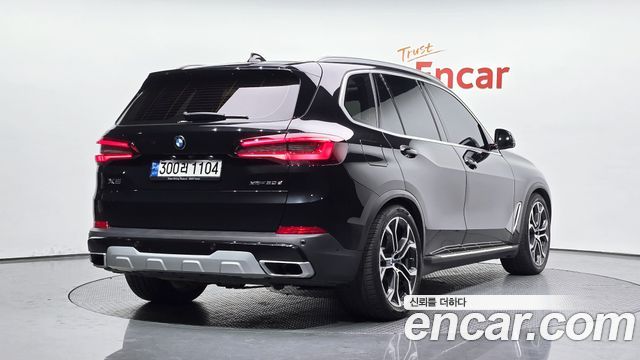 BMW X5 2022 — photo 2