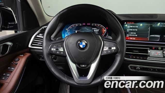 BMW X5 2022 — photo 13