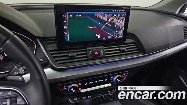Audi Q5 2022 — photo 16