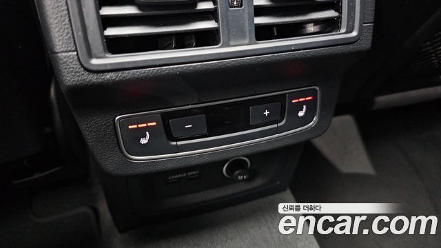 Audi Q5 2022 — photo 19