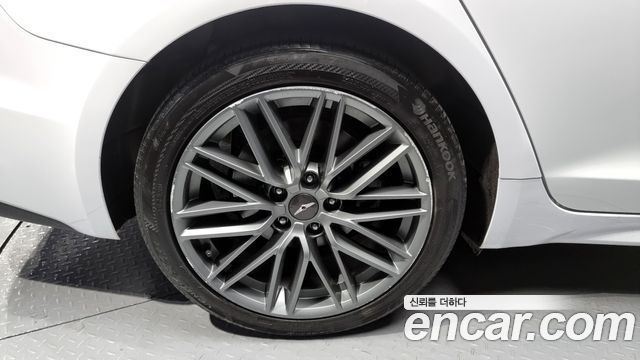 Genesis G70 2018 — photo 5