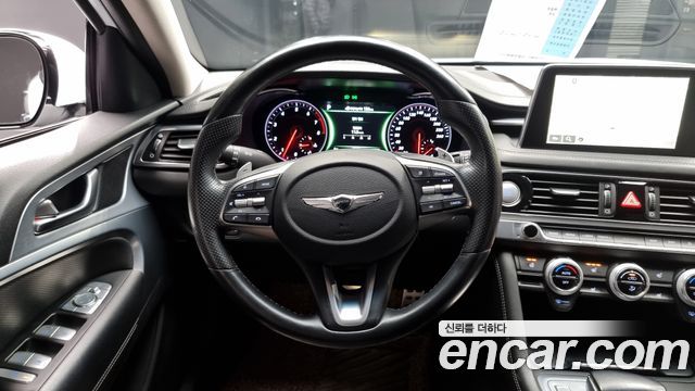 Genesis G70 2018 — photo 13