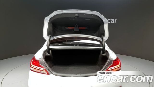 Genesis G70 2018 — photo 20